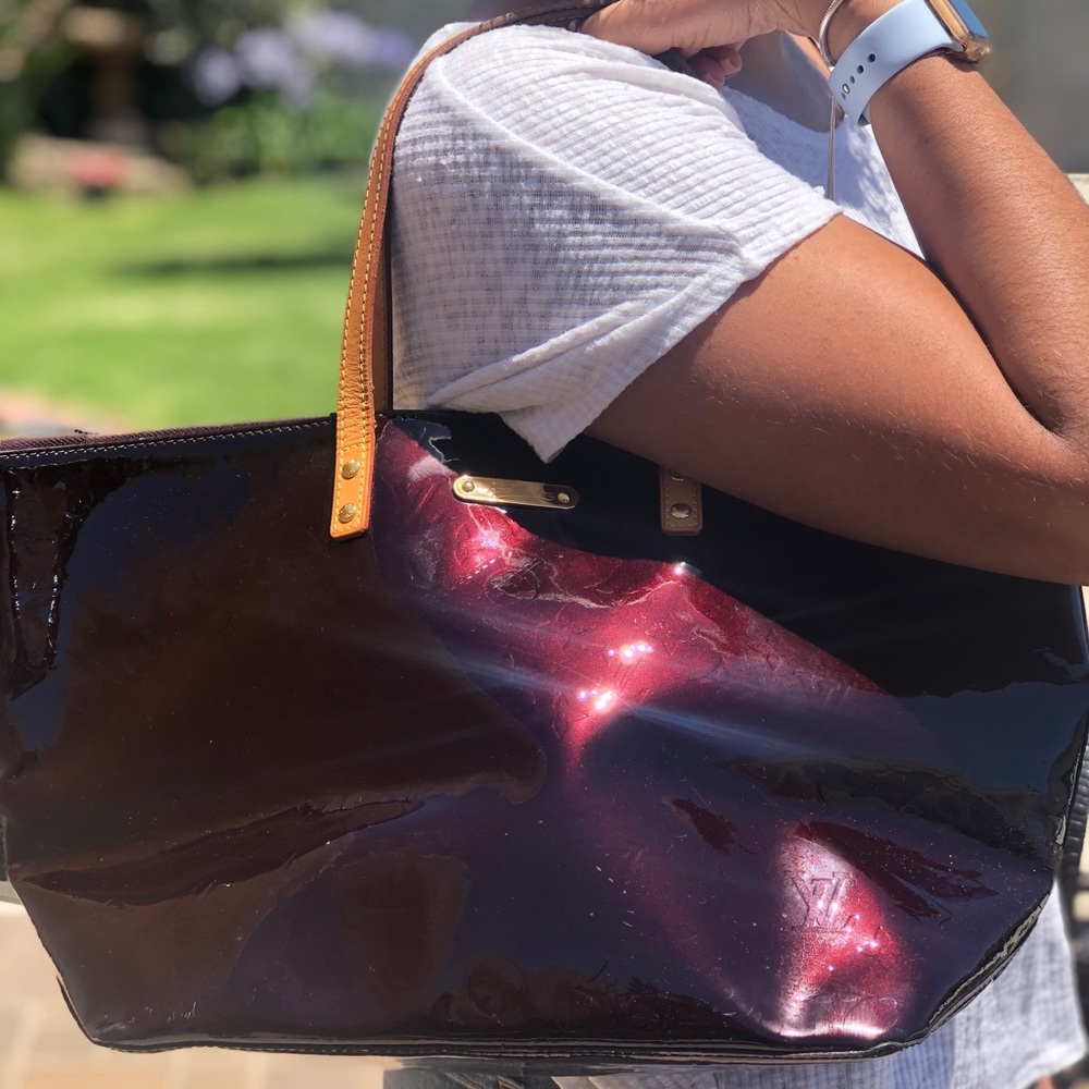 Authentic Louis Vuitton Bellevue handbag